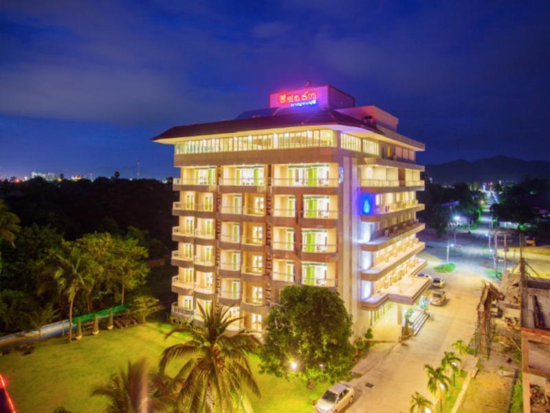 Hotel Kan Kanchanaburi Esterno foto