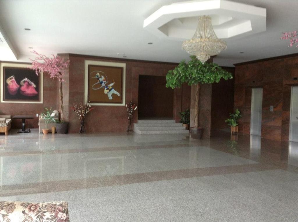 Hotel Kan Kanchanaburi Esterno foto