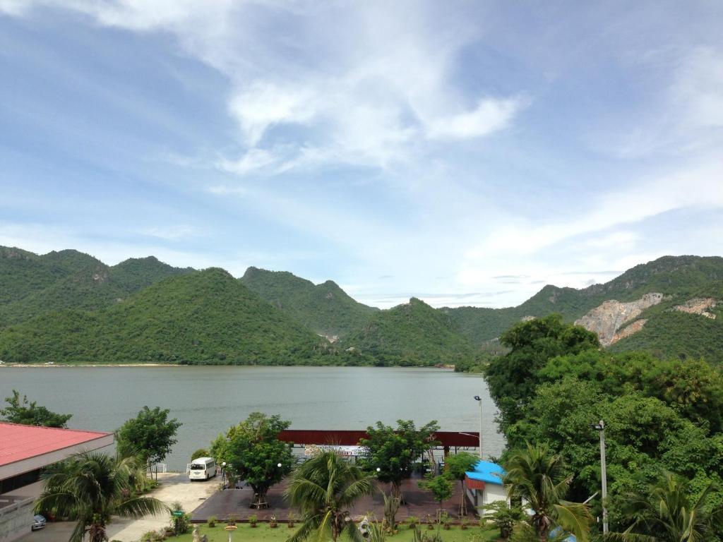 Hotel Kan Kanchanaburi Camera foto