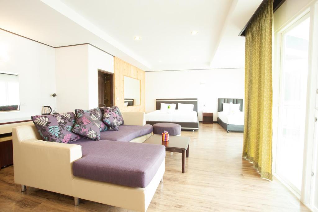 Hotel Kan Kanchanaburi Esterno foto