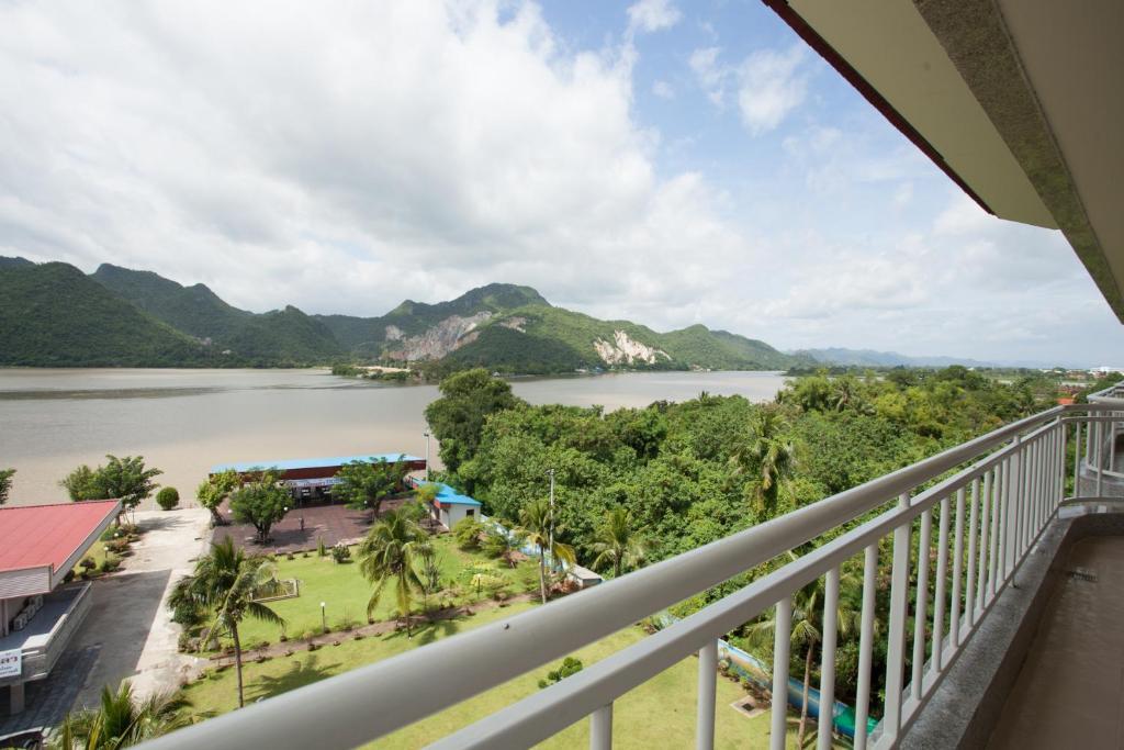 Hotel Kan Kanchanaburi Camera foto